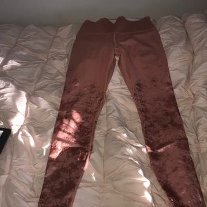 Pale pink Puma leggings with metallic splatter